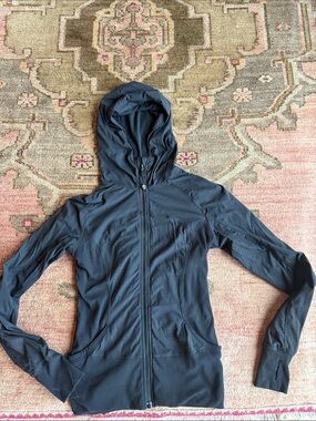 lululemon Black Performance Hooded Lightweight Zip Jacket